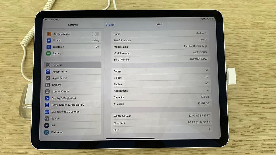 Apple iPad Air 11-inch met M3-chip (2025), vooraanzicht